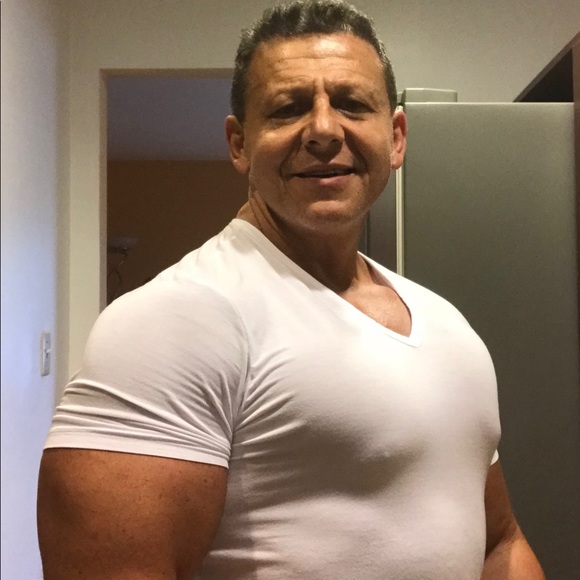 Hi, I am Paul - Picture 3 of 4